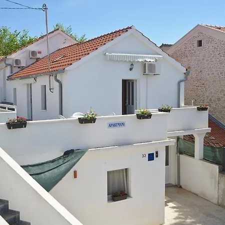 Apartment Anta Petrcane