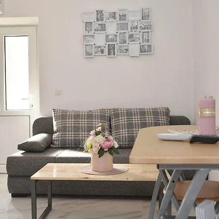 Anta Apartment *