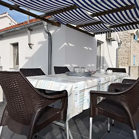 Apartment Anta Petrcane