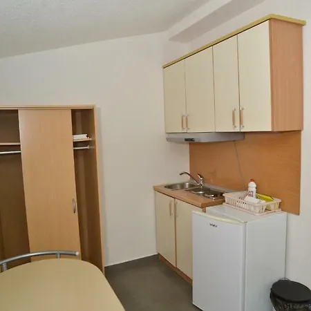 Apartment Anta Petrcane